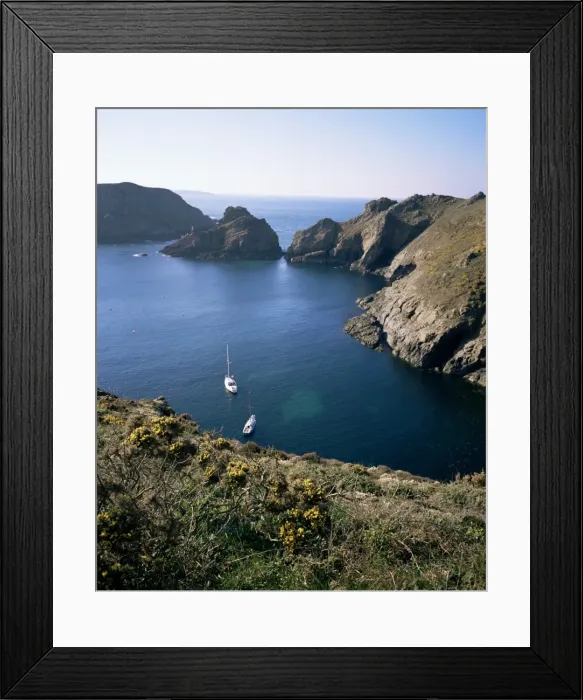 Framed Print : Havre Gosselin, looking north to Gouliot headland, west coast, Sark, Channel Islands Framed Print : Havre Gosselin, looking north to Gouliot headland, west coast, Sark, Channel Islands