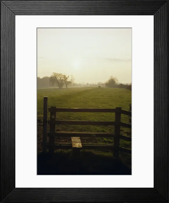 Framed Print : Stile and marker arrow on footpath along the River Severn, in December Framed Print : Stile and marker arrow on footpath along the River Severn, in December