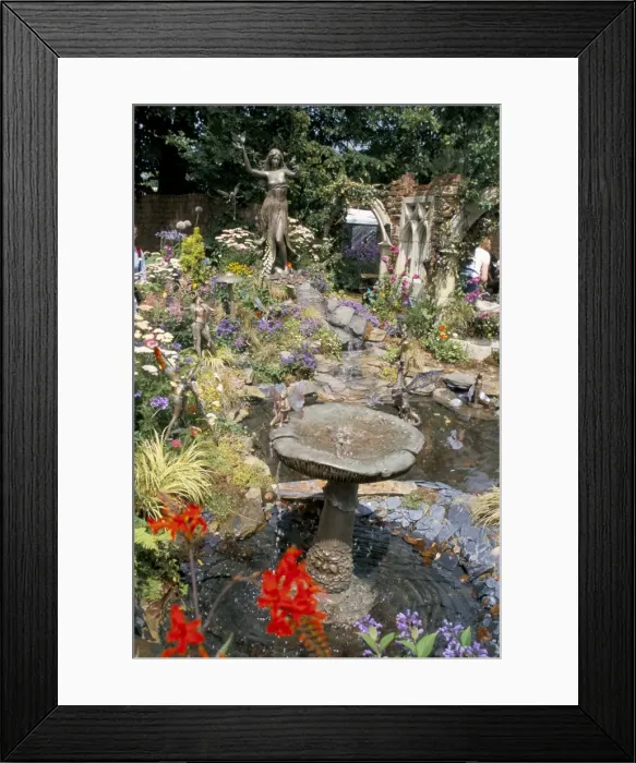 Framed Print : Hampton Court Palace Flower Show 2002, Hampton Court, England, United Kingdom, Europe