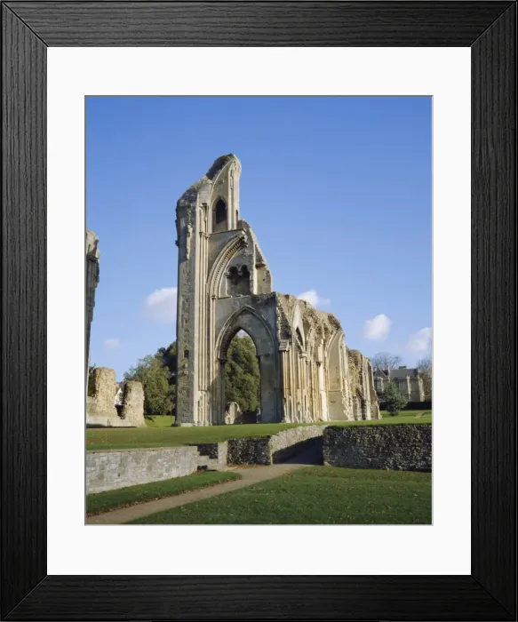 Framed Print : Ruins of the Abbey at Glastonbury, Somerset, England, UK Framed Print : Ruins of the Abbey at Glastonbury, Somerset, England, UK