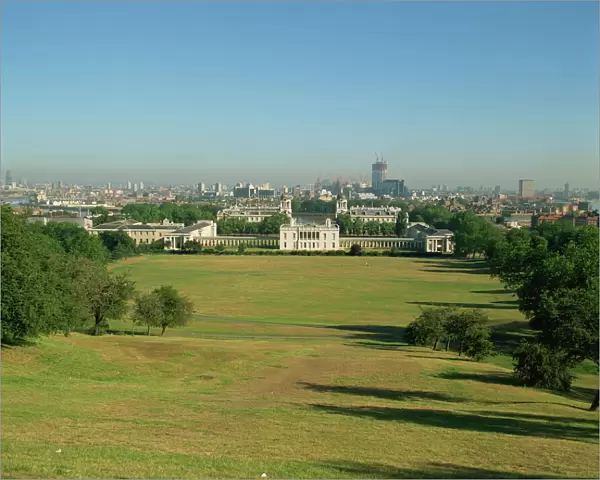 City skyline from Greenwich Park, London, England, United Kingdom, Europe