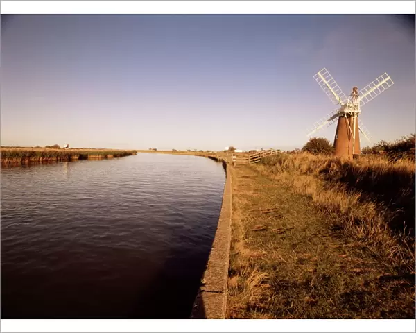 Stracey Arms windpump, River Bure, Norfolk Broads, Norfolk, England, United Kingdom