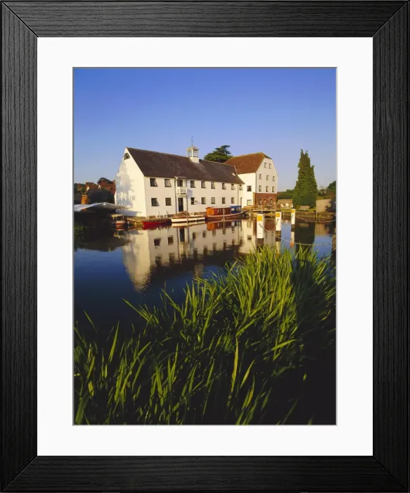 Framed Print : Hambleden Mill on the River Thames, Buckinghamshire, England, UK, Europe Framed Print : Hambleden Mill on the River Thames, Buckinghamshire, England, UK, Europe
