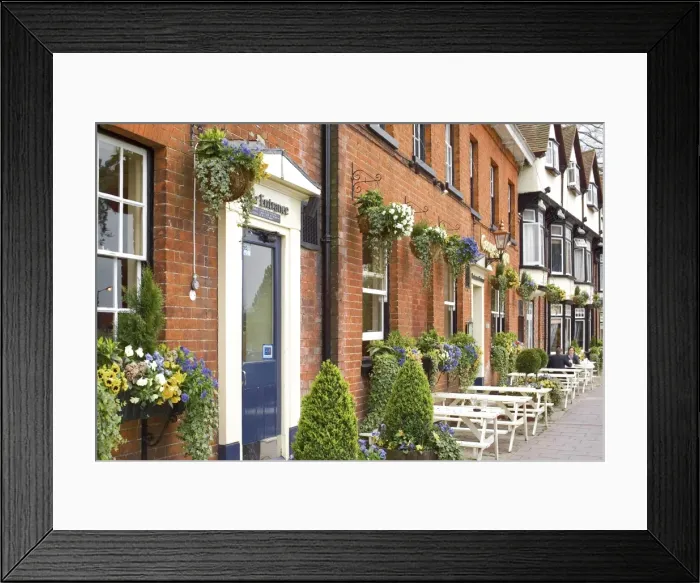 Framed Print : Pub and houses, Marlow, Buckinghamshire, England, United Kingdom, Europe Framed Print : Pub and houses, Marlow, Buckinghamshire, England, United Kingdom, Europe
