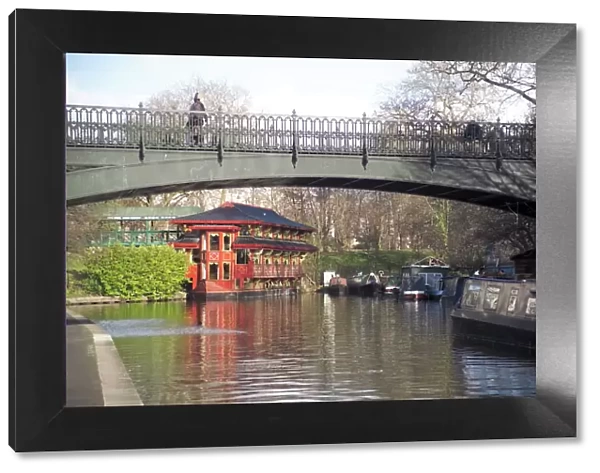Regents Canal (Grand Union), Regents Park, London, England, United Kingdom, Europe