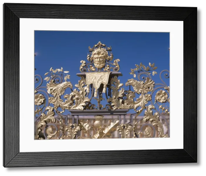 Framed Print : Detail of the South Gate, Hampton Court, Greater London, England, United Kingdom, Europe Framed Print : Detail of the South Gate, Hampton Court, Greater London, England, United Kingdom, Europe