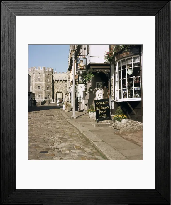 Framed Print : Cobbled street with view of castle, Windsor, Berkshire, England, United Kingdom, Europe Framed Print : Cobbled street with view of castle, Windsor, Berkshire, England, United Kingdom, Europe