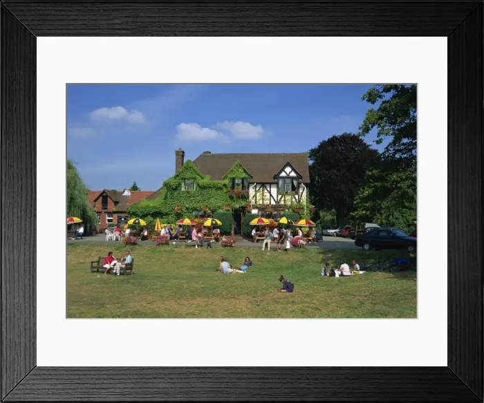 Framed Print : Crown Inn, Cookham, Berkshire, England, United Kingdom, Europe Framed Print : Crown Inn, Cookham, Berkshire, England, United Kingdom, Europe