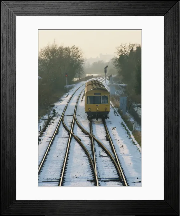 Framed Print : Train on snowy tracks, Norfolk, England, United Kingdom, Europe Framed Print : Train on snowy tracks, Norfolk, England, United Kingdom, Europe
