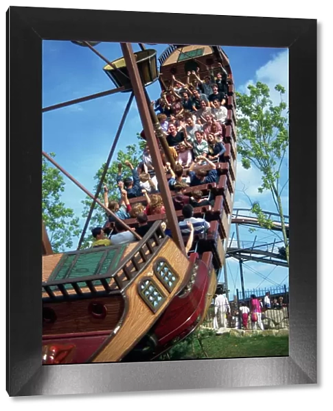 Swinging ship ride, Chessington World of Adventure, Surrey, England, United Kingdom