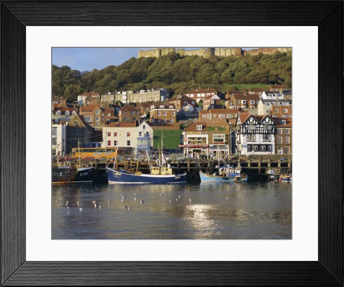 Framed Print : Harbour, seaside resort and castle, Scarborough, Yorkshire, England, UK, Europe Framed Print : Harbour, seaside resort and castle, Scarborough, Yorkshire, England, UK, Europe