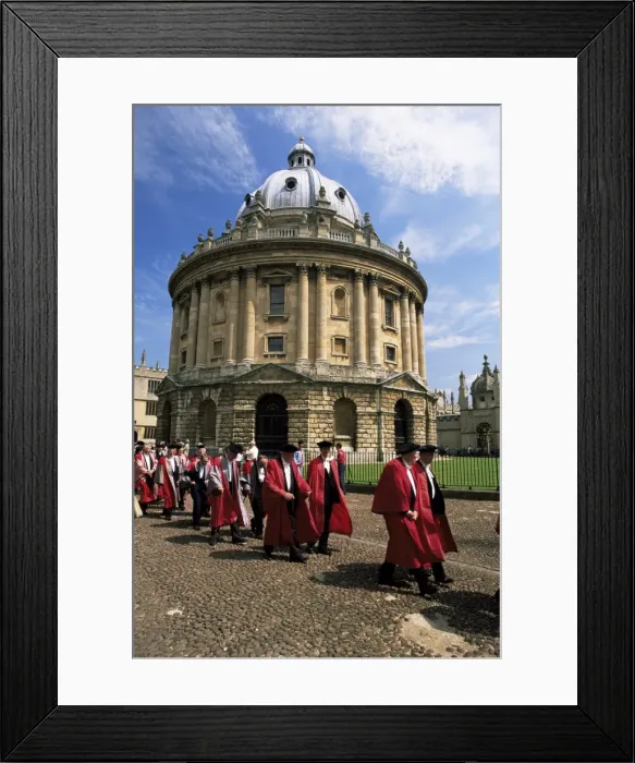 Framed Print : Encaenia, university dignitaries passing in front of the Radcliffe Camera Framed Print : Encaenia, university dignitaries passing in front of the Radcliffe Camera