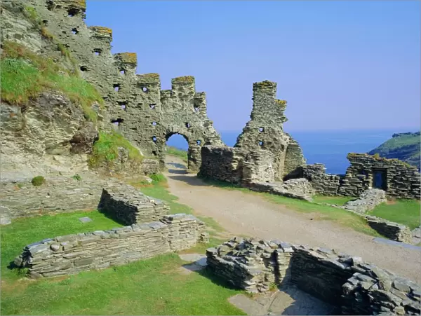 Tintagel Castle, associated with King Arthur in legend, Cornwall, England