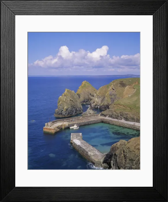 Framed Print : Mullion Cove, Cornwall, England, UK Framed Print : Mullion Cove, Cornwall, England, UK