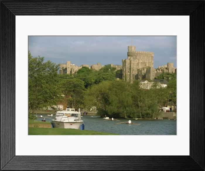 Framed Print : Windsor Castle and River Thames, Berkshire, England, United Kingdom, Europe Framed Print : Windsor Castle and River Thames, Berkshire, England, United Kingdom, Europe