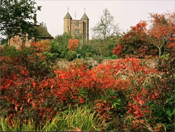 Autumn, Sissinghurst Castle, Kent, England, United Kingdom, Europe