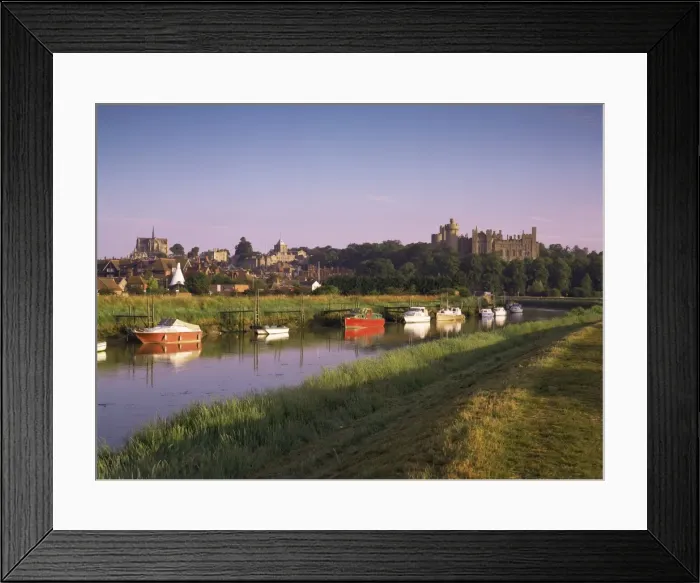 Framed Print : River Arun, town and castle, Arundel, West Sussex, England, United Kingdom, Europe Framed Print : River Arun, town and castle, Arundel, West Sussex, England, United Kingdom, Europe