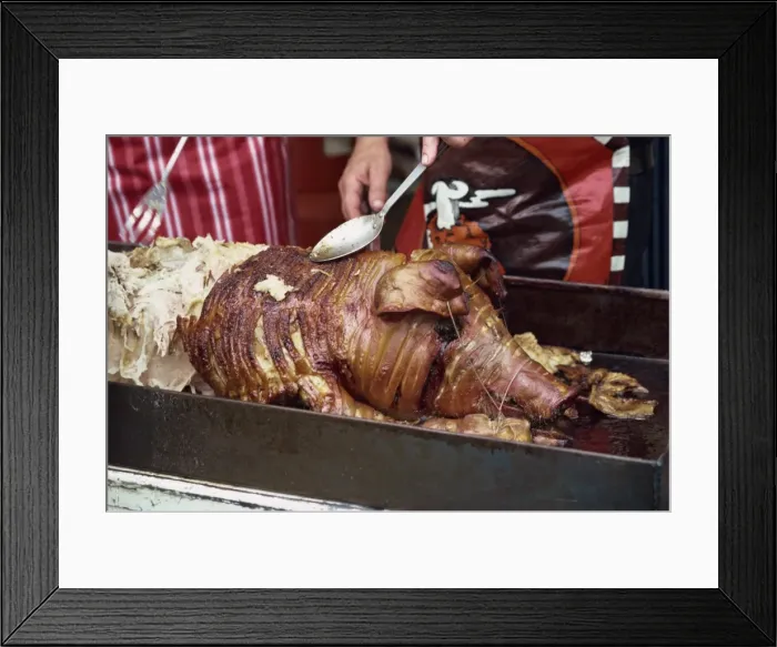 Framed Print : Close-up of the head of a roasted pig in Tewkesbury, Gloucestershire, England Framed Print : Close-up of the head of a roasted pig in Tewkesbury, Gloucestershire, England