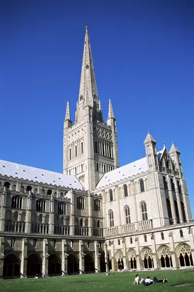 Norwich Cathedral from the cloisters, Norwich, Norfolk, England, United Kingdom, Europe