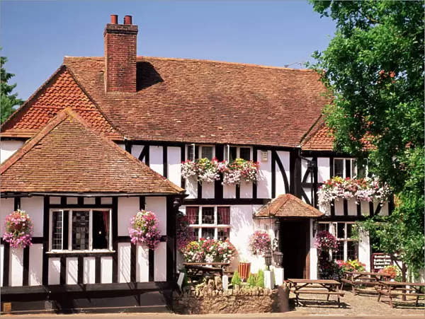 Village pub, Shere, Surrey, England, United Kingdom, Europe
