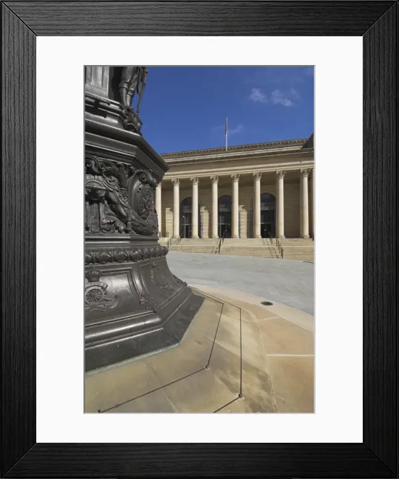 Framed Print : War memorial and City Hall facade, Barkers Pool, Sheffield, Yorkshire, England Framed Print : War memorial and City Hall facade, Barkers Pool, Sheffield, Yorkshire, England