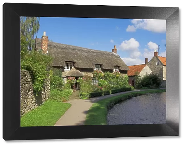 Picturesque thatched cottage at Thornton-le-Dale, North Yorkshire Moors National Park