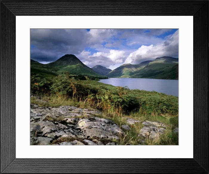 Framed Print : Wast Water and Yewbarrow, 627m, Lake District National Park, Cumbria, England