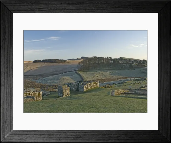 Framed Print : North gateway looking east to Kings Hill and Sewingshields Crag, Housesteads Roman Fort Framed Print : North gateway looking east to Kings Hill and Sewingshields Crag, Housesteads Roman Fort