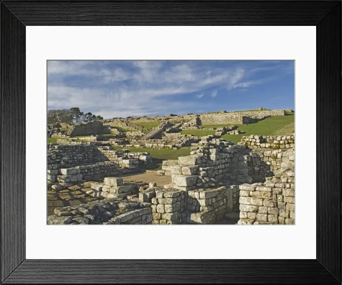 Framed Print : Housesteads Roman Fort from the south gate, Hadrians Wall, UNESCO World Heritage Site Framed Print : Housesteads Roman Fort from the south gate, Hadrians Wall, UNESCO World Heritage Site