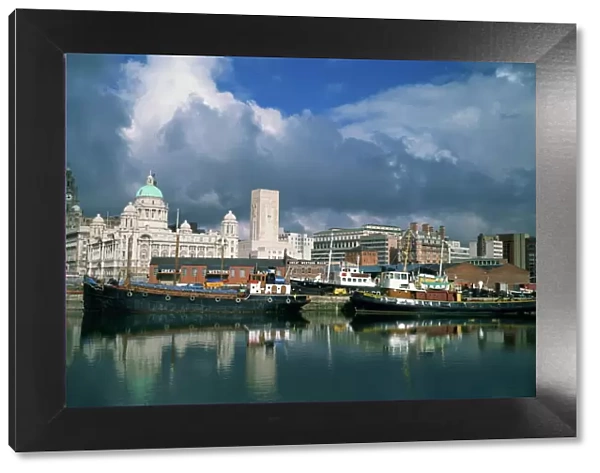 Docks and Liver building, Liverpool, UNESCO World Heritage Site, Merseyside