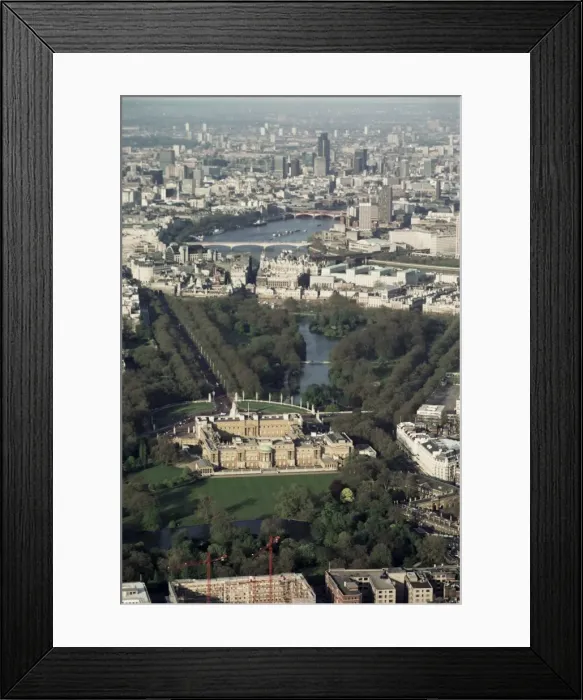 Framed Print : Aerial view including Buckingham Palace, London, England, United Kingdom, Europe Framed Print : Aerial view including Buckingham Palace, London, England, United Kingdom, Europe