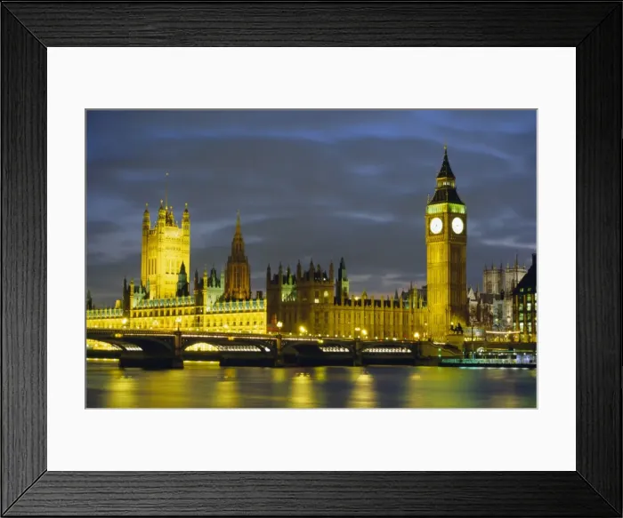 Framed Print : Houses of Parliament at dusk, UNESCO World Heritage Site, Westminster, London Framed Print : Houses of Parliament at dusk, UNESCO World Heritage Site, Westminster, London