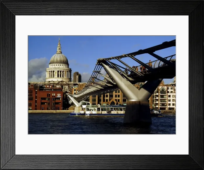Framed Print : The Millennium Bridge across the River Thames, with St. Pauls Cathedral beyond Framed Print : The Millennium Bridge across the River Thames, with St. Pauls Cathedral beyond