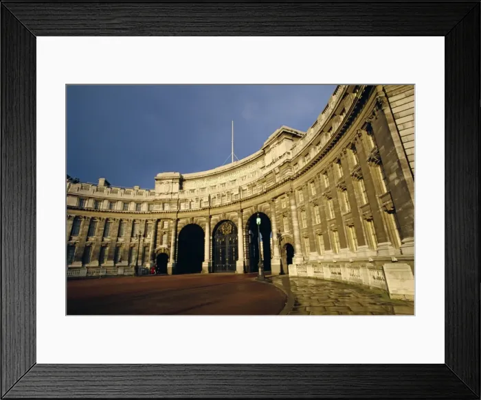 Framed Print : Admiralty Arch, at the end of The Mall, off Trafalgar Square, London, England Framed Print : Admiralty Arch, at the end of The Mall, off Trafalgar Square, London, England