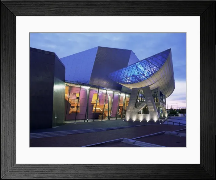 Framed Print : The Lowry Gallery at dusk, Salford, Manchester, England, United Kingdom, Europe Framed Print : The Lowry Gallery at dusk, Salford, Manchester, England, United Kingdom, Europe