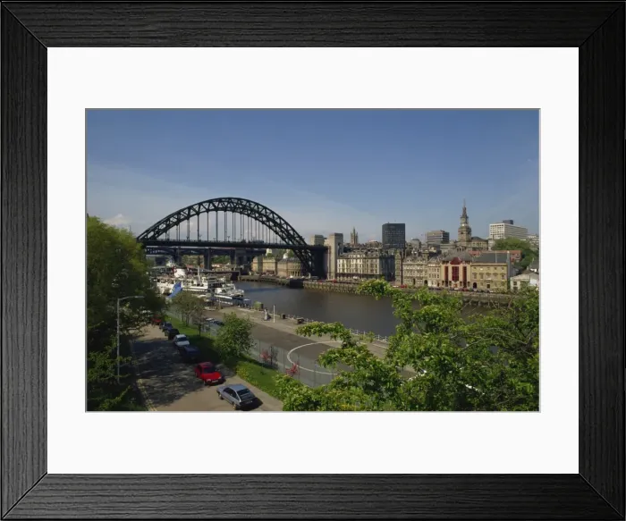 Framed Print : The Tyne Bridge and Newcastle skyline from Gateshead, Tyne and Wear, England Framed Print : The Tyne Bridge and Newcastle skyline from Gateshead, Tyne and Wear, England