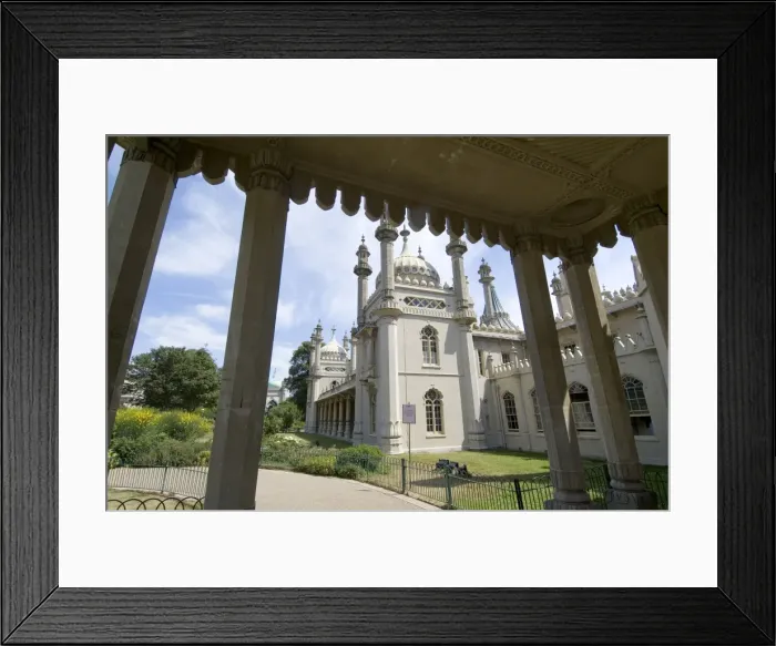 Framed Print : Brighton Pavilion, built by Prince Regent, later George IV, Brighton, Sussex Framed Print : Brighton Pavilion, built by Prince Regent, later George IV, Brighton, Sussex