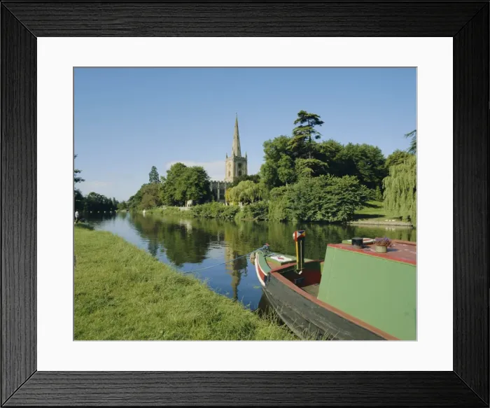 Framed Print : River Avon and Holy Trinity church, Stratford-upon-Avon, Warwickshire, England Framed Print : River Avon and Holy Trinity church, Stratford-upon-Avon, Warwickshire, England