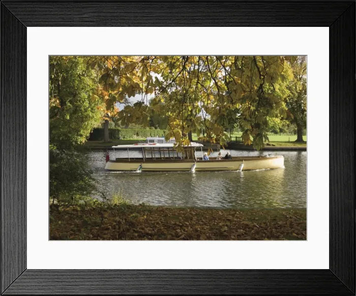 Framed Print : Boat trip on the River Avon, Stratford upon Avon, Warwickshire, England Framed Print : Boat trip on the River Avon, Stratford upon Avon, Warwickshire, England