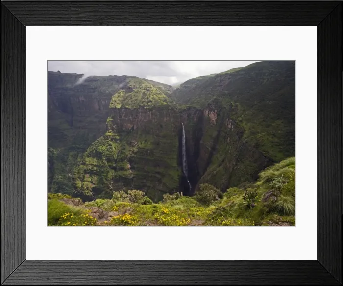 Framed Print : Dramatic waterfall near Sankaber, UNESCO World Heritage Site, Simien Mountains National Park Framed Print : Dramatic waterfall near Sankaber, UNESCO World Heritage Site, Simien Mountains National Park