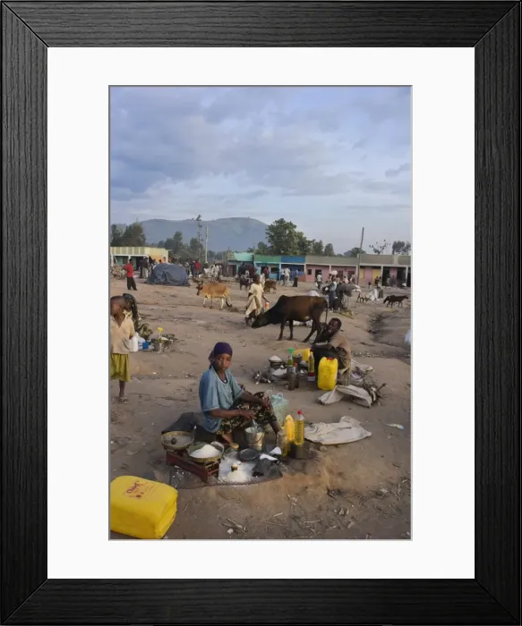 Framed Print : Market, Jinka, Lower Omo Valley, Ethiopia, Africa Framed Print : Market, Jinka, Lower Omo Valley, Ethiopia, Africa