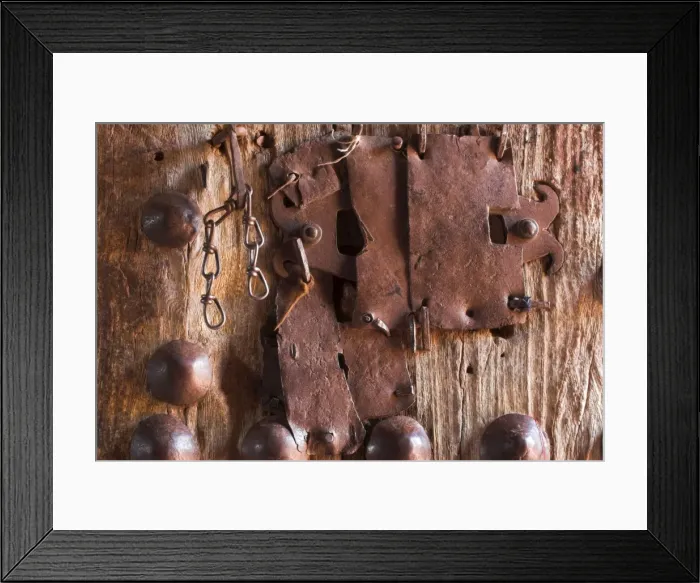 Framed Print : Door of Bet Gabriel-Rufael, UNESCO World Heritage Site, Lalibela, Ethiopia, Africa Framed Print : Door of Bet Gabriel-Rufael, UNESCO World Heritage Site, Lalibela, Ethiopia, Africa