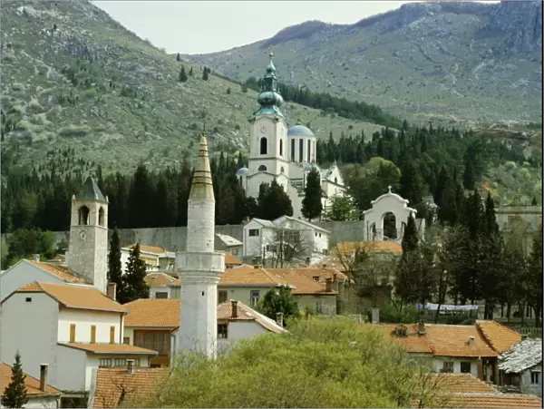 Minarets and church towers symbolise religions of former Turkish town, Mostar