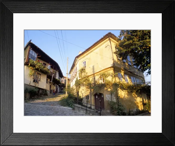 Framed Print : Traditional houses in old town of Veliko Tarnovo, Bulgaria, Europe Framed Print : Traditional houses in old town of Veliko Tarnovo, Bulgaria, Europe