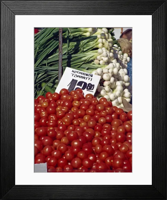 Framed Print : Tomatoes and salad onions on sale at a vegetable market in Helsinki, Finland Framed Print : Tomatoes and salad onions on sale at a vegetable market in Helsinki, Finland