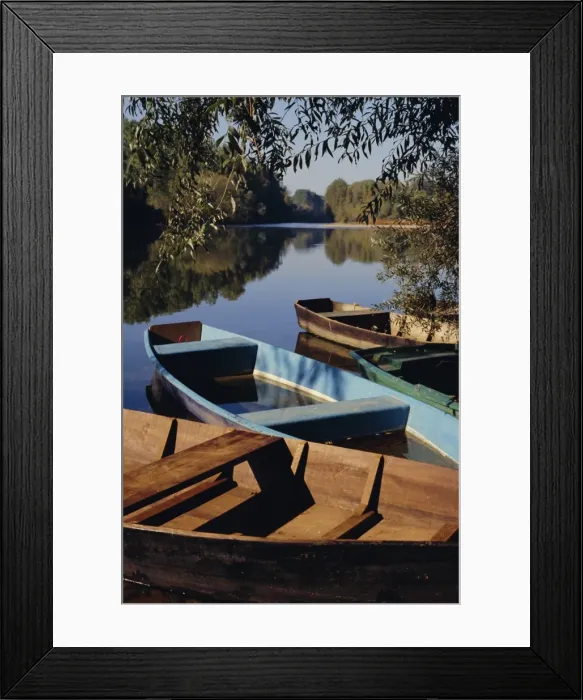 Framed Print : Boats at Beynac on the River Dordogne, Aquitaine, France, Europe Framed Print : Boats at Beynac on the River Dordogne, Aquitaine, France, Europe