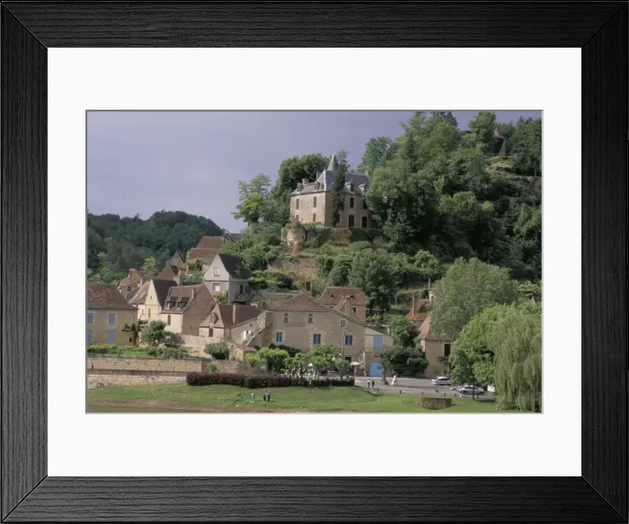 Framed Print : View of Limeuil across the River Dordogne, Dordogne, Aquitaine, France, Europe Framed Print : View of Limeuil across the River Dordogne, Dordogne, Aquitaine, France, Europe