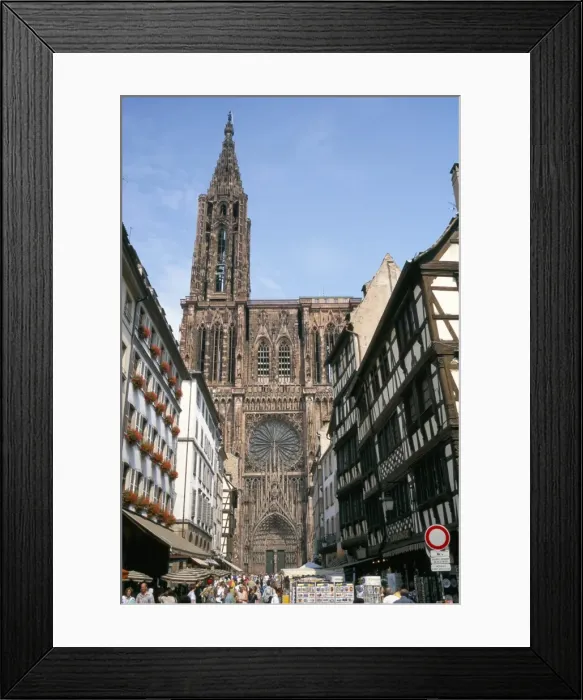 Framed Print : Gothic Christian cathedral dating from the 12th to 15th centuries, Strasbourg Framed Print : Gothic Christian cathedral dating from the 12th to 15th centuries, Strasbourg