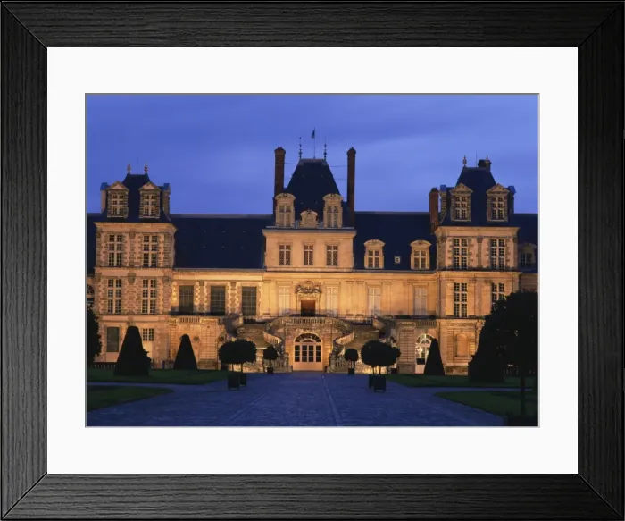 Framed Print : The Palace of Fontainebleau illuminated at night, UNESCO World Heritage Site Framed Print : The Palace of Fontainebleau illuminated at night, UNESCO World Heritage Site