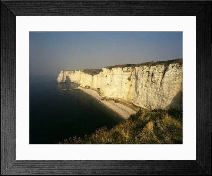 Framed Print : Mannaporte Arch, Etretat, Cote d Albatre (Alabaster Coast), Seine-Maritime